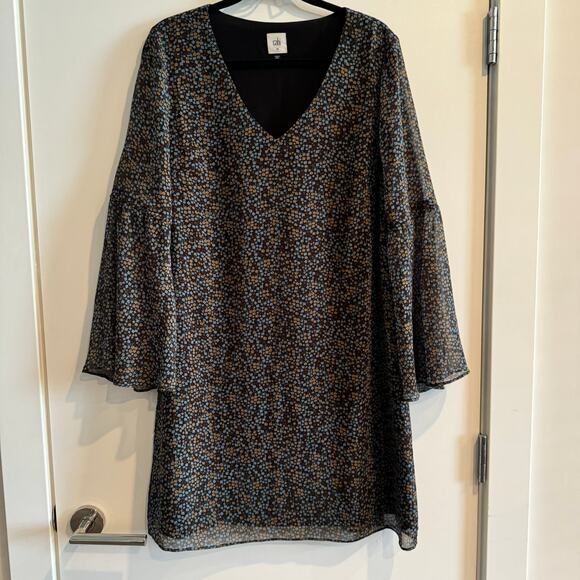 CAbi Sheath Chiffon Dress Blue Brown Floral V-Neck Pullover Bell Sleeve Sz M - Picture 1 of 7